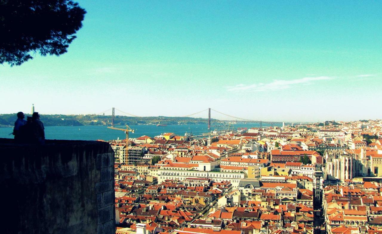 Romantichome At Alfama'S Heart Lisbon Exterior photo