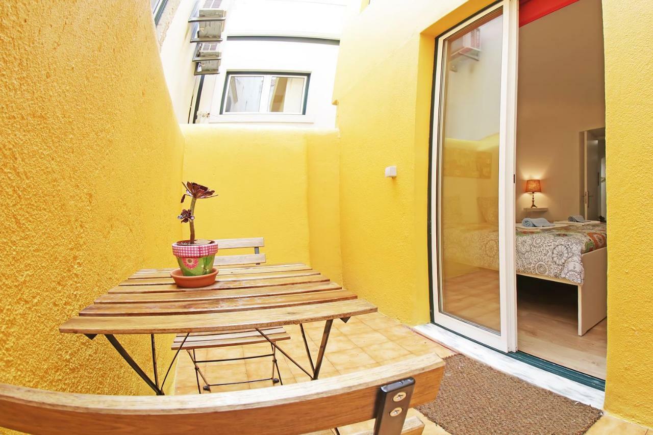 Romantichome At Alfama'S Heart Lisbon Exterior photo