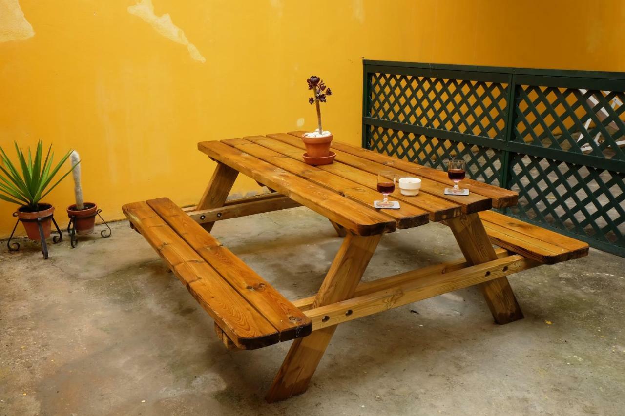 Romantichome At Alfama'S Heart Lisbon Exterior photo