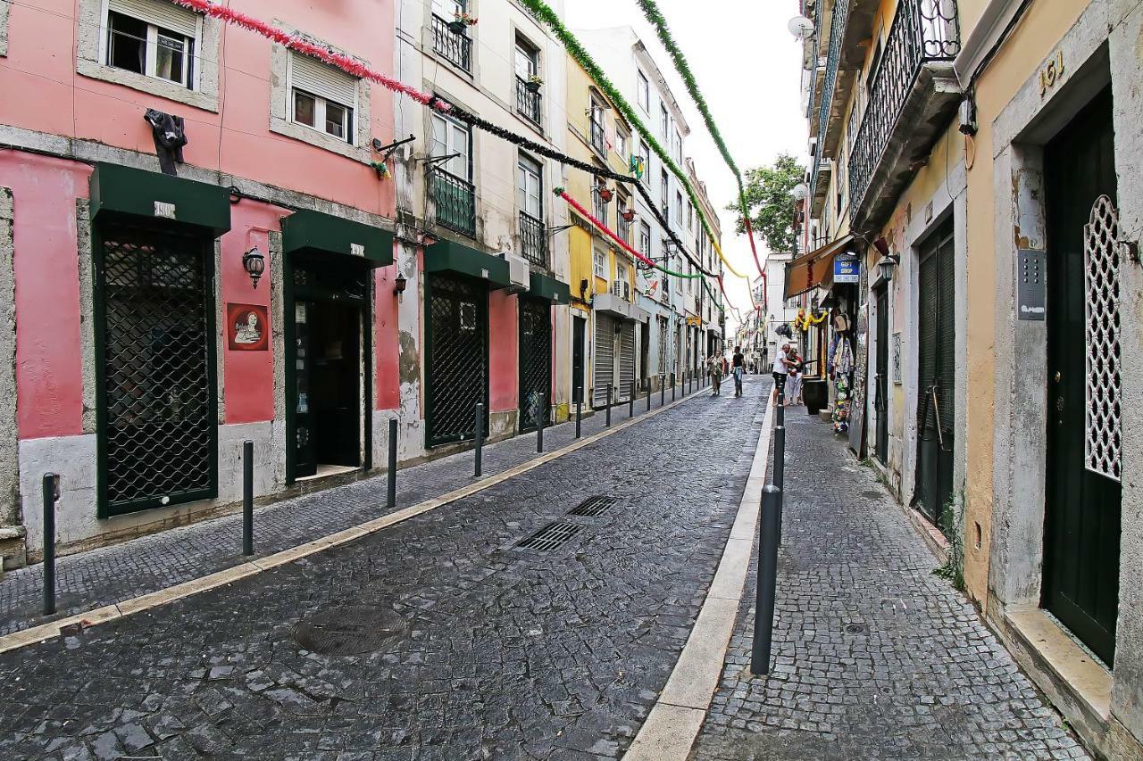 Romantichome At Alfama'S Heart Lisbon Exterior photo